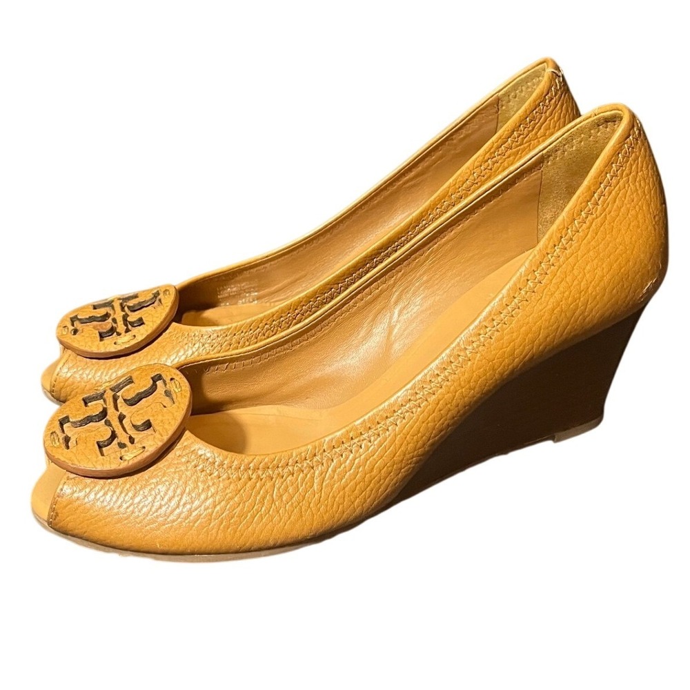 Tory Burch Sally Wedge Womens 6.5M Tan Leather Peep Toe Logo Shoes